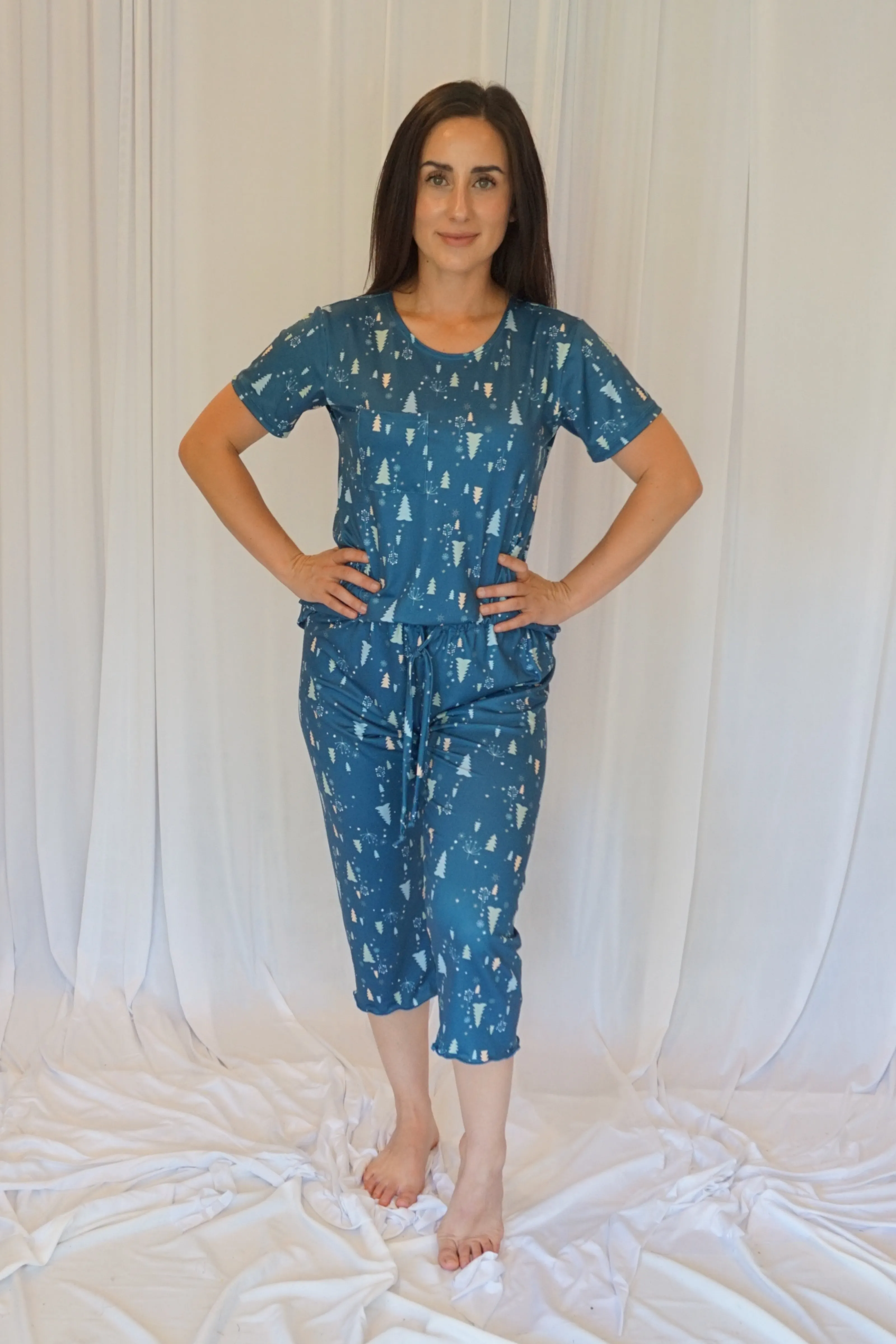 Cozy Christmas Blue Short Sleeve Pajama Capris Set