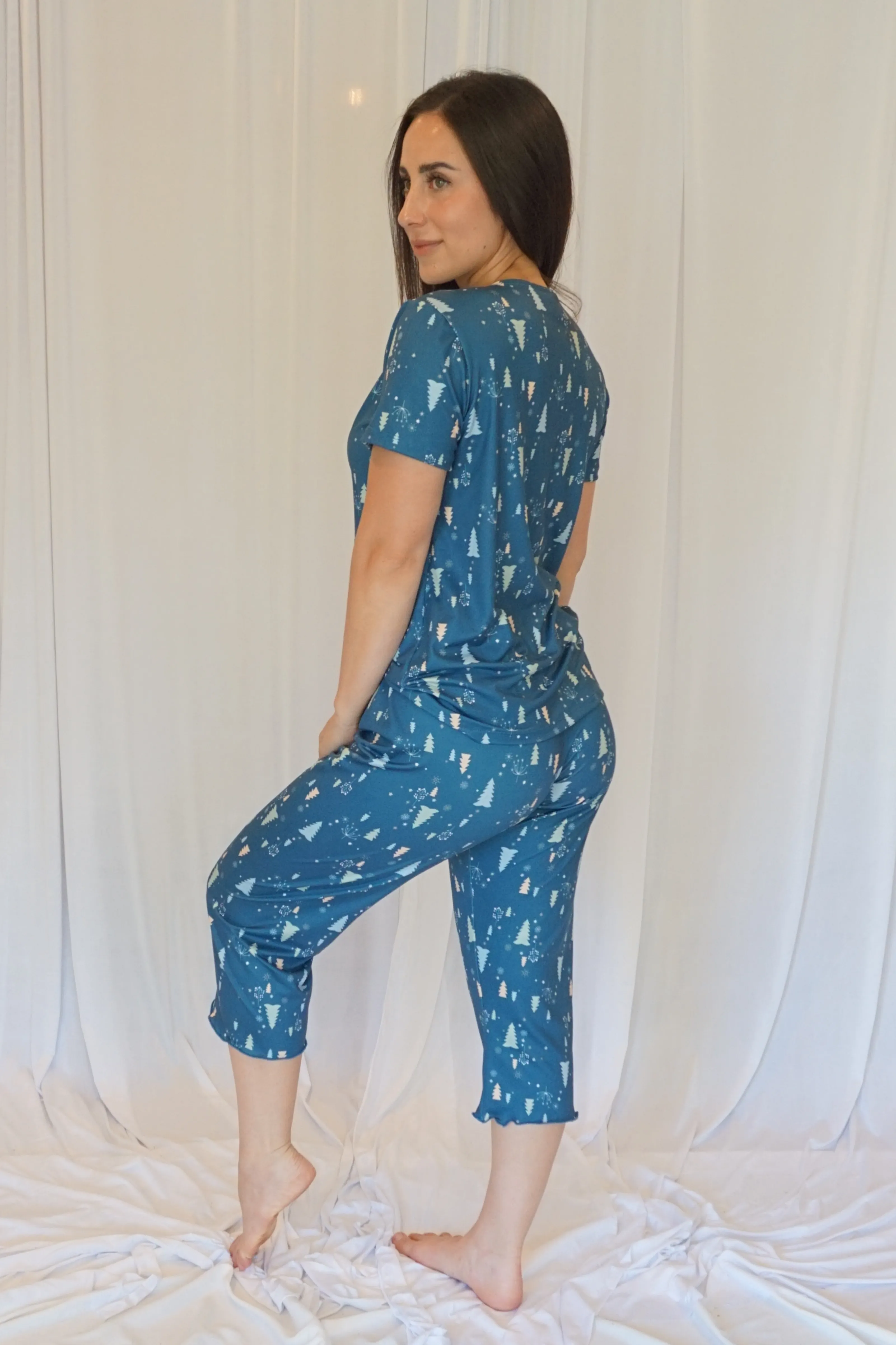 Cozy Christmas Blue Short Sleeve Pajama Capris Set