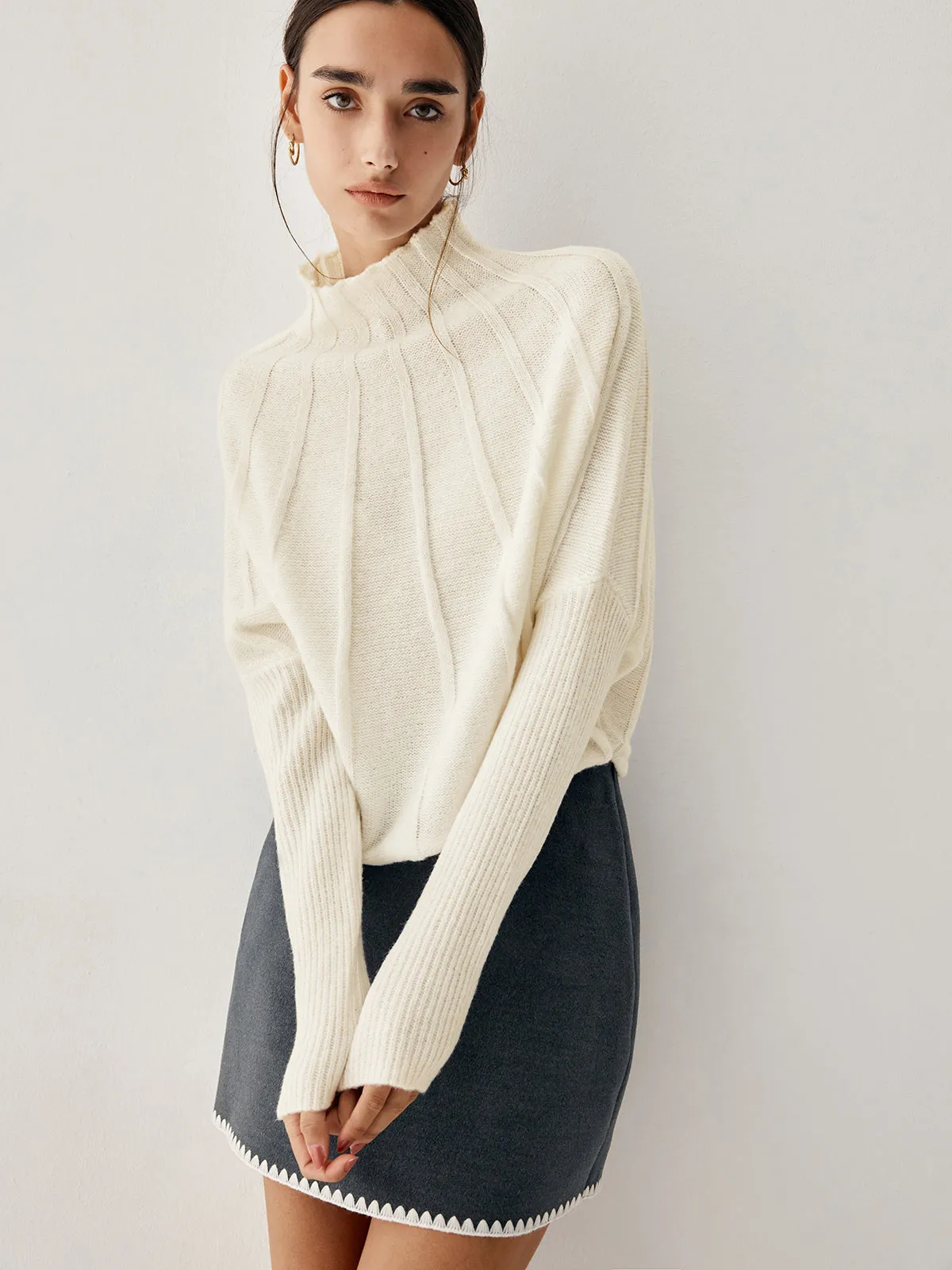 Piping Mock Neck Trendy Long Sleeve Knit Top