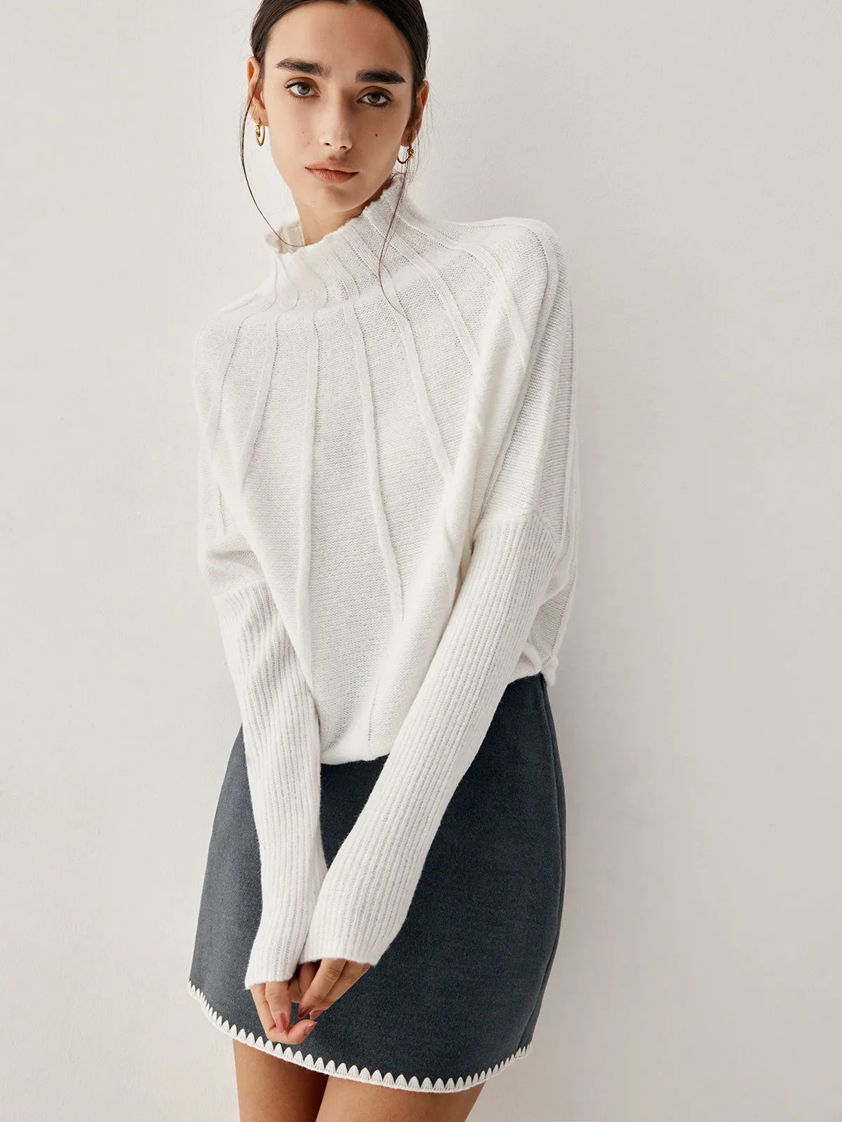 Piping Mock Neck Trendy Long Sleeve Knit Top