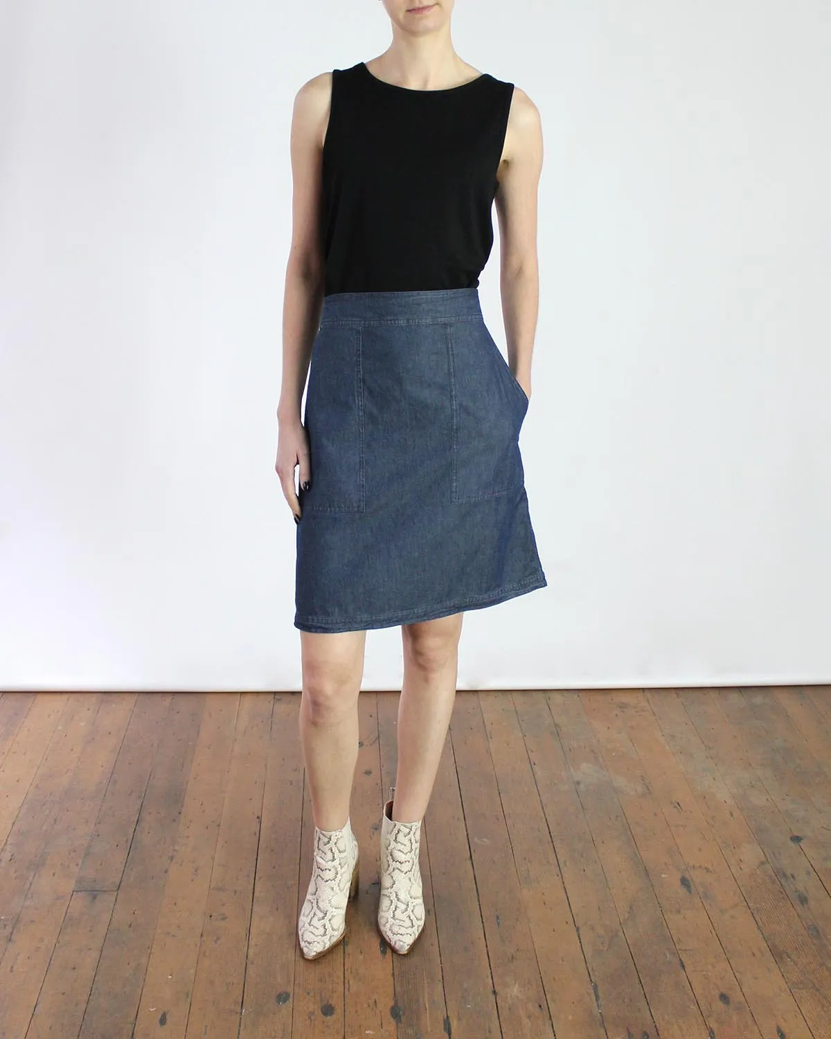 Pocket Lightweight Denim Skirt